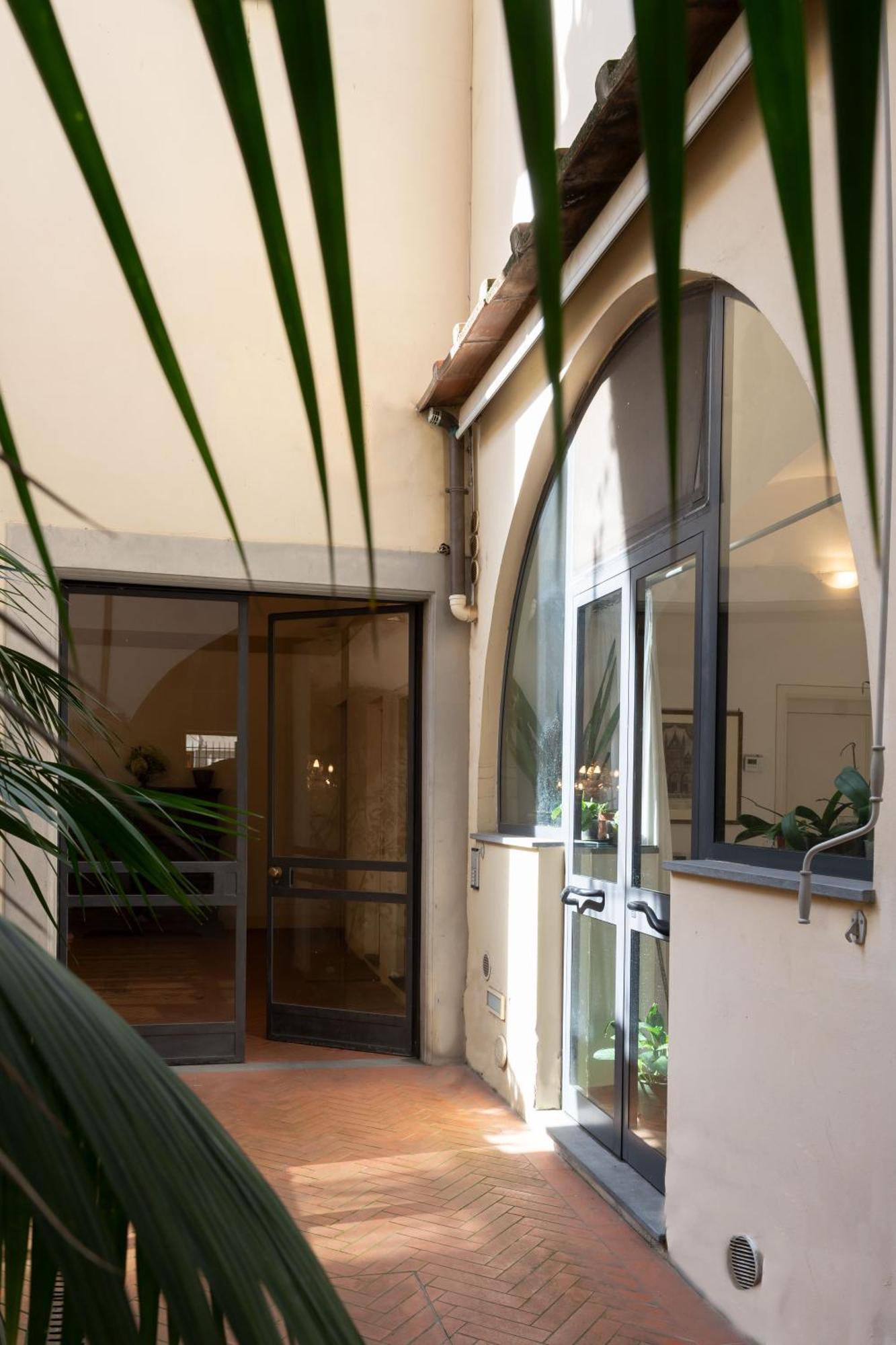 Characteristic Apartment In The Center Of Florence Exterior photo